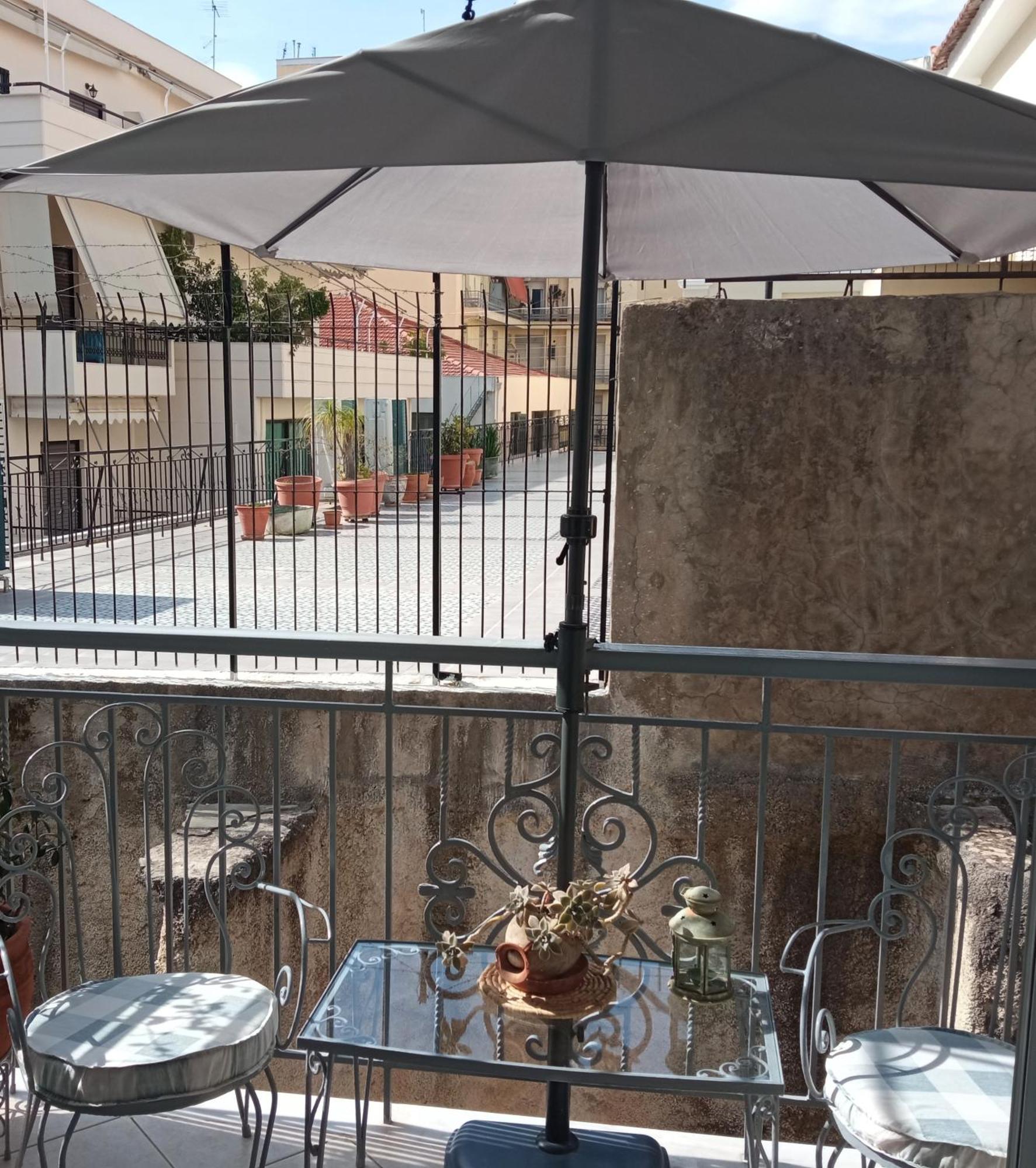 Appartamento Nix Nax Kalamata Esterno foto